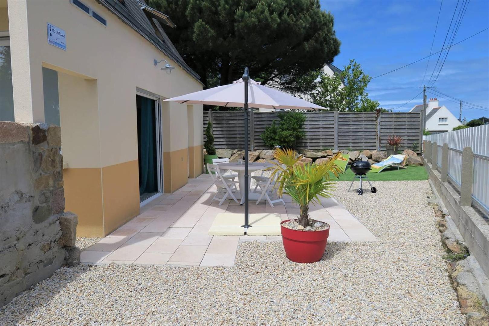 Maison Renovee Avec Wifi, Jardin, A 450m Du Centre De - Ref 924 Villa